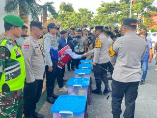 Kapolda Jatim Tinjau Kesiapan PMI di Pos Pelayanan Mudik di Exit Tol Jombang
