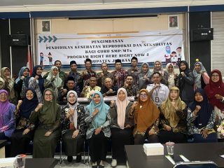 Pengimbasan PKRS kepada Guru SMP/MTs: Dorong Adopsi Pendidikan Kesehatan Reproduksi yang Komprehensif
