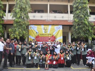 PMR SMAN 2 Jombang Raih Juara Umum YURECA II 2025