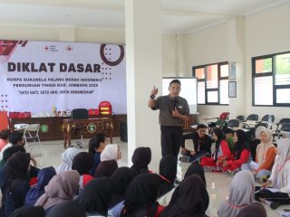 Hari Ketiga Diklat Dasar KSR PMI Unit Perguruan Tinggi Kabupaten Jombang