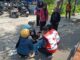 PMI Jombang Tangani Kecelakaan R2 Vs R2 Di Jalan Pattimura
