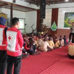 PMI Jombang Berikan Layanan P3K Pada Kegiatan Napak Tilas Brigjen Kretarto 2026