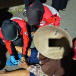 PMI Kabupaten Jombang Lakukan Mobilisasi Pasien Dengan Keluhan Lemah Separuh Tubuh