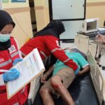 PMI Kabupaten Jombang Tangani Kecelakaan Sepeda Motor Vs Sepeda Angin Di Jalan Prof. Moh. Yani