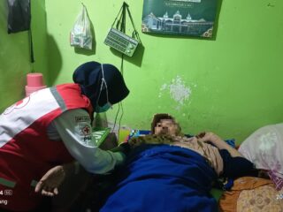 PMI Kabupaten Jombang Mobilisasi Pasien Pasca Perawatan dari RSUD Jombang ke Kediaman