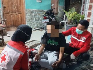 Pasien Dengan Riwayat GBS Mendapat Layanan Mobilisasi PMI