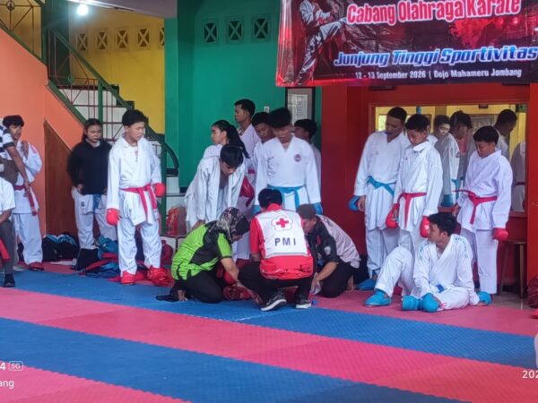 Delapan Peserta POPKAB Karate Mendapat Pertolongan Pertama