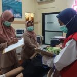 Pusing Dan Mual Setelah Kecelakaan, Pengendara Perempuan Mendapat Pertolongan Pertama