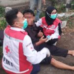 Pengendara Motor Terluka di Tunggorono, Mendapat Penanganan dan Mobilisasi ke RSUD