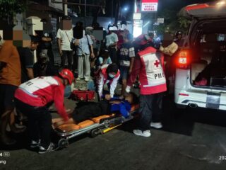 Insiden Di Jombatan, Dua Pasien Mendapat Pertolongan Dan Rujukan